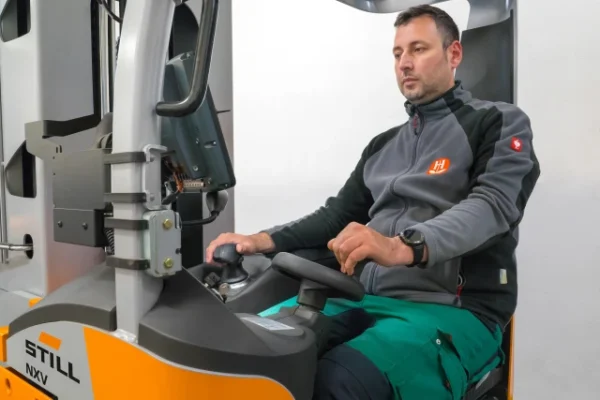 1 NXV Cockpit Bad Heilbrunner 2021