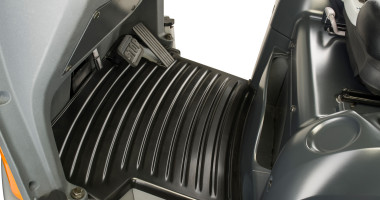 Galerie_4096x2160_LTX-70-80_Schlepper_Fussraum Galerie 4096x2160 LTX 70 80 Schlepper Fussraum