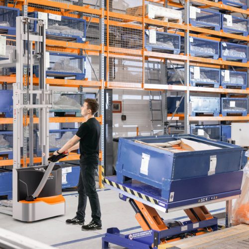 STILL Produkt ECV10 Website Galerie Einsatz 4K