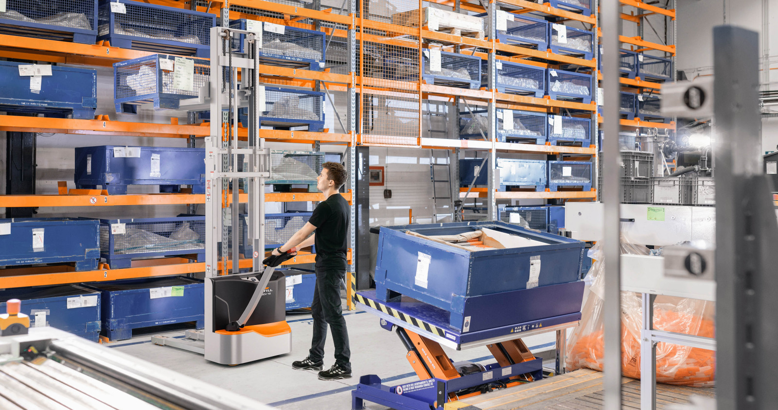 STILL Produkt ECV10 Website Galerie Einsatz 4K